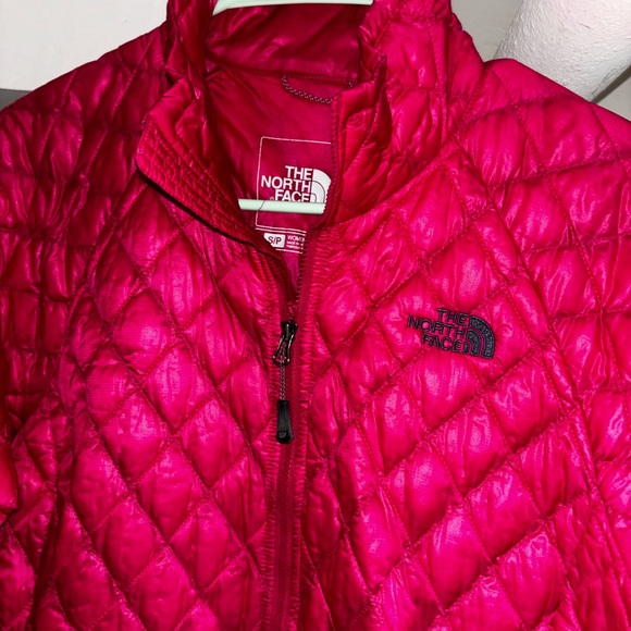 North face jacket - Picture 9 of 9